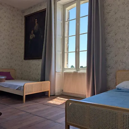 Dordogne Chateau With Pool & Garden Sleeps 14 * Bourdeilles