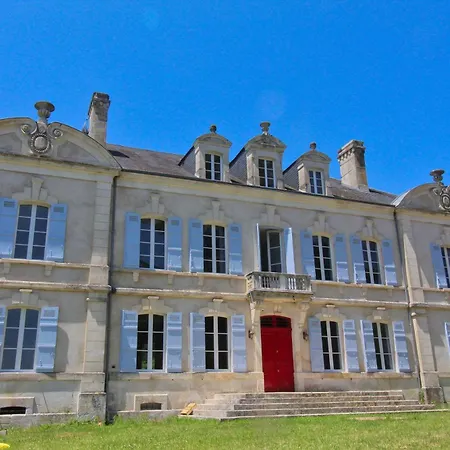 Dordogne Chateau With Pool & Garden Sleeps 14 * Bourdeilles